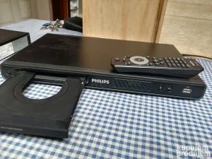 Philips DVP3350 (+daljinac+USB) DVD plejer