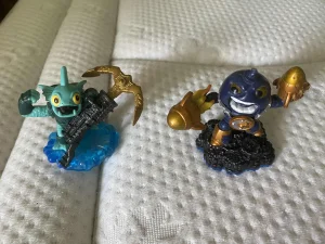 Skylandersi - 2 kom