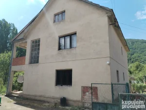 maršala tita 22, Kravlje, 2.0 dvosobna, 100 m²