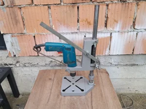 Držač za bušilicu 43mm. Iskra Kranj