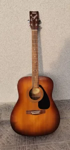 yamaha F310P TBS akusticna gitara