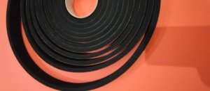 Sundjerasta samolepljiva traka 30x10 .10m1