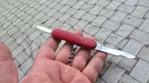 VICTORINOX - sklopivi švajcarski nožić