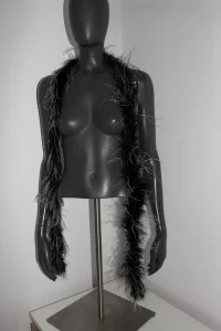 BOA pero prirodno crni boa od prirodnog perja