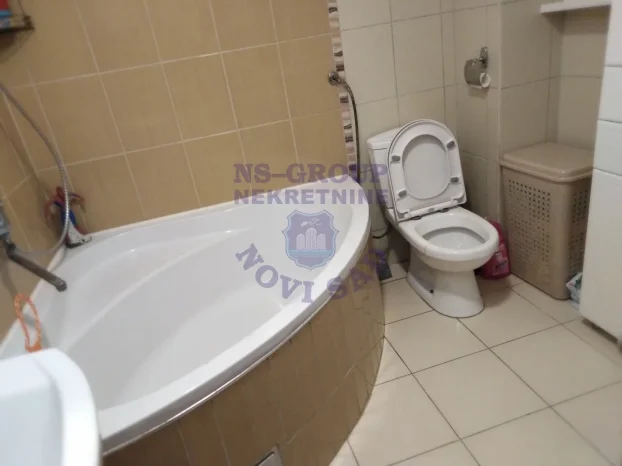 Nova Detelinara, 3.0 trosoban, 63 m²