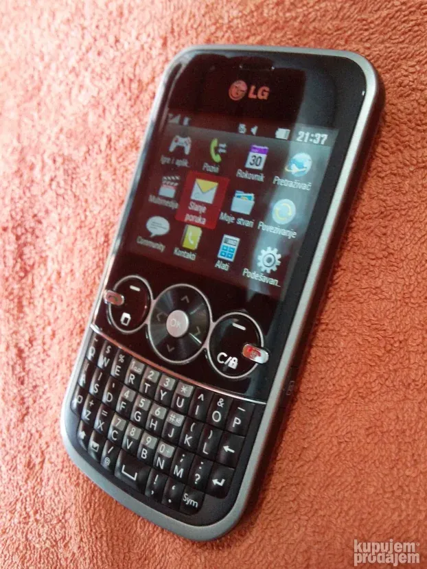 LG GW-300, REDAK, kao nov. Srpski meni.