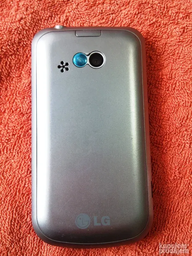 LG GW-300, REDAK, kao nov. Srpski meni.