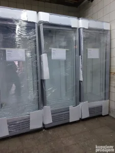 Rashladne vitrine  700 litara.
