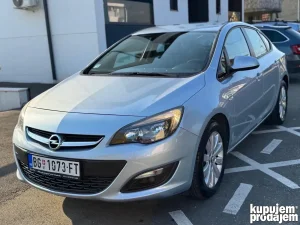 Opel Astra J