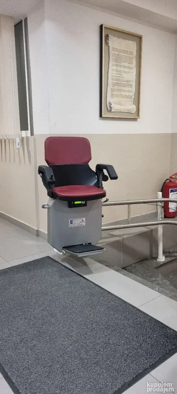Lift Stolica
