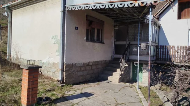 Gornji Milanovac, Rudnik, trosobna, 65 m²