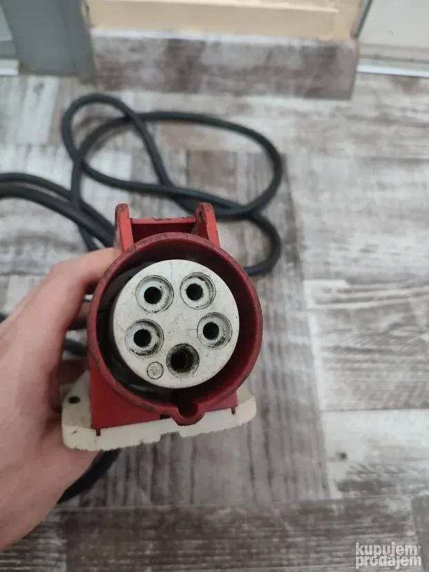 Multifunkcionalni električni tester MetarTester 5