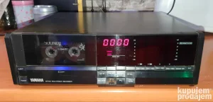 Yamaha 4 kanalni dek Hitno