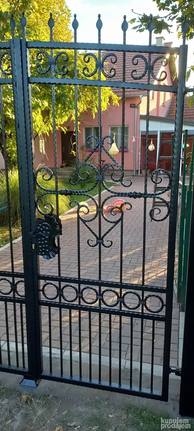 Kovane kapije