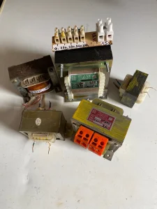 TRAFOI 9V, 12V, 15V, 24V i druge voltaze (razne snage)