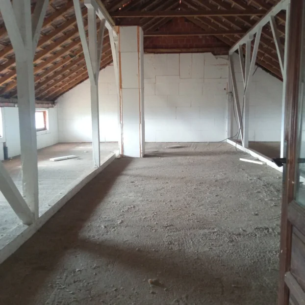 Stambeno poslovni objekat sa placem, 408m2, Desimirovac