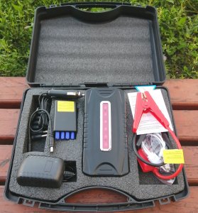 Starter punjac akumulator Buster 12v\24V za kamione540000mAh