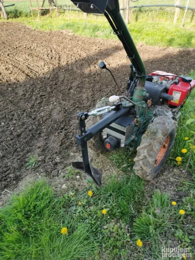 Poklopac kardana za Goldoni (Labin) motokultivator 8ks