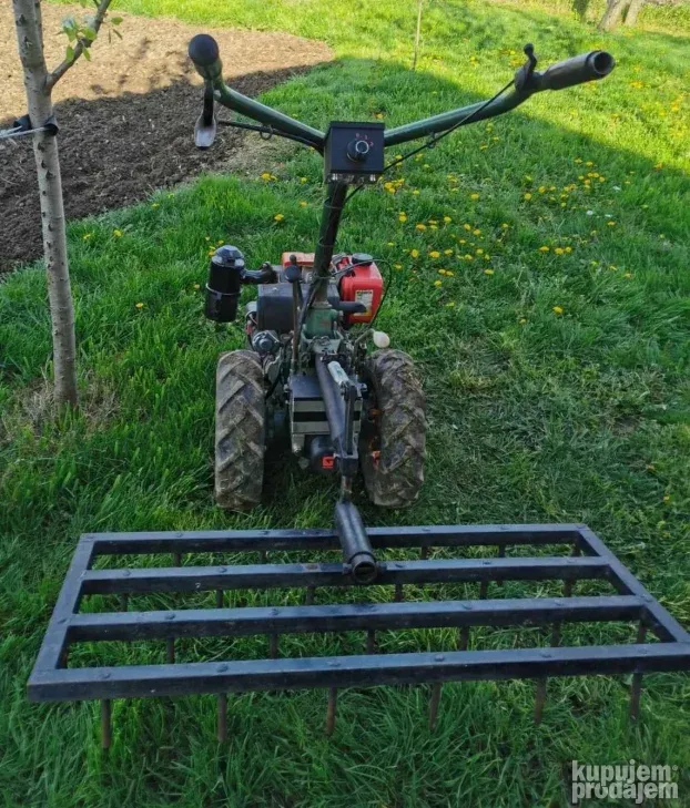 Poklopac kardana za Goldoni (Labin) motokultivator 8ks