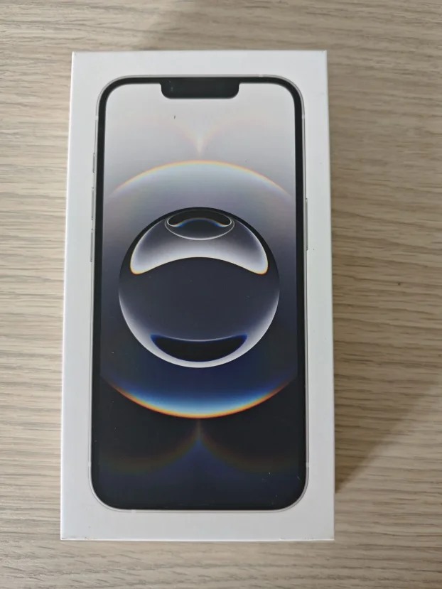 iPhone 16e 128GB Black NOVO