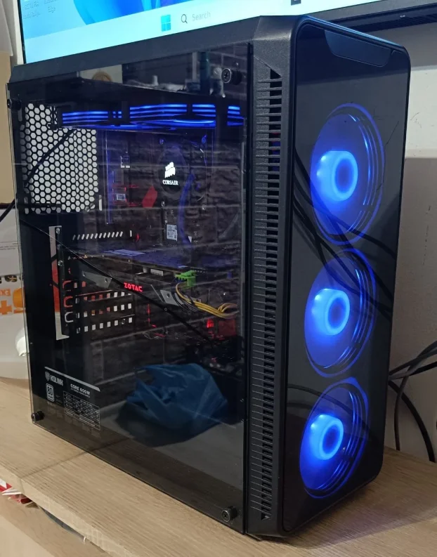 Gejmer/I76700/ GTX1070 8GB/16GBDDR4/SSD+HDD/Vodeno hlađenje