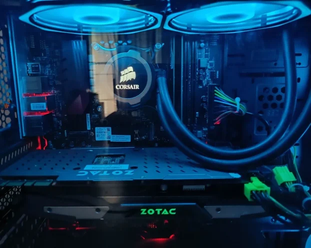 Gejmer/I76700/ GTX1070 8GB/16GBDDR4/SSD+HDD/Vodeno hlađenje