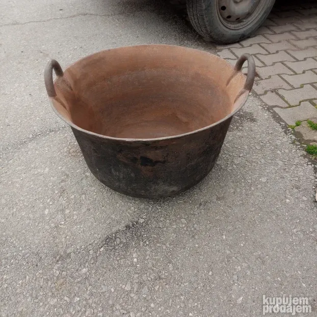 Stari tučani kazan