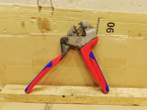 KNIPEX klešta za krimpovanje konektora za solarne panele