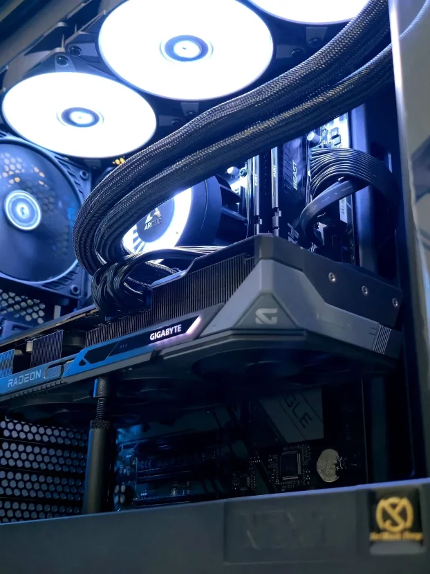 Ryzen 7 7800X3D RX 9070 B650 32GB 1TB - SM059PC