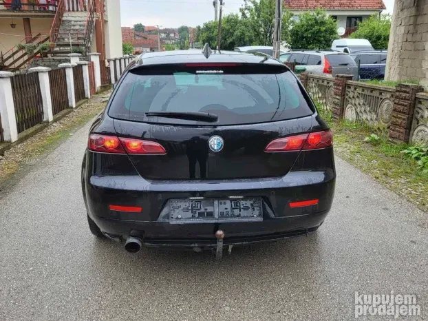 Alfa Romeo 159 zadnji branik