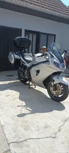 Triumph sprint st 1050