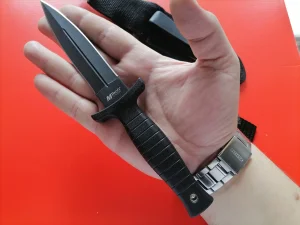 Nož za gadjanje bacanje bodež