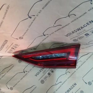 Audi A3 desno stop svetlo / 8Y0 945 308 / 2020-2025 godina