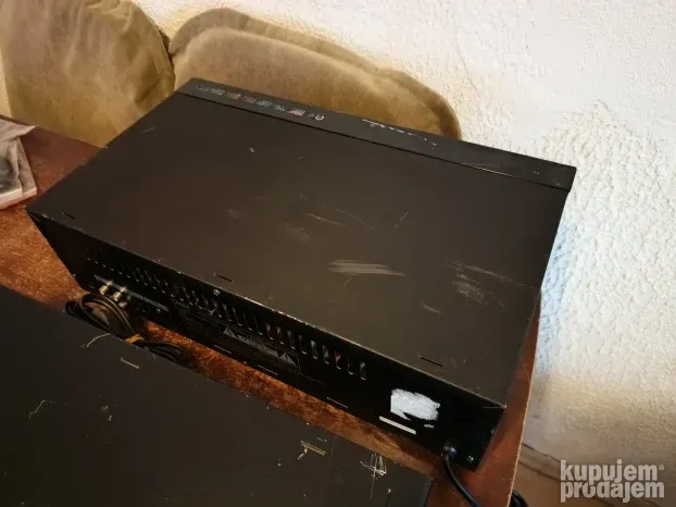 Aiwa AD-F500 i Sony TC-KE230, neispravni za popravku