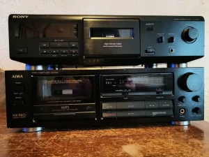 Aiwa AD-F500 i Sony TC-KE230, neispravni za popravku
