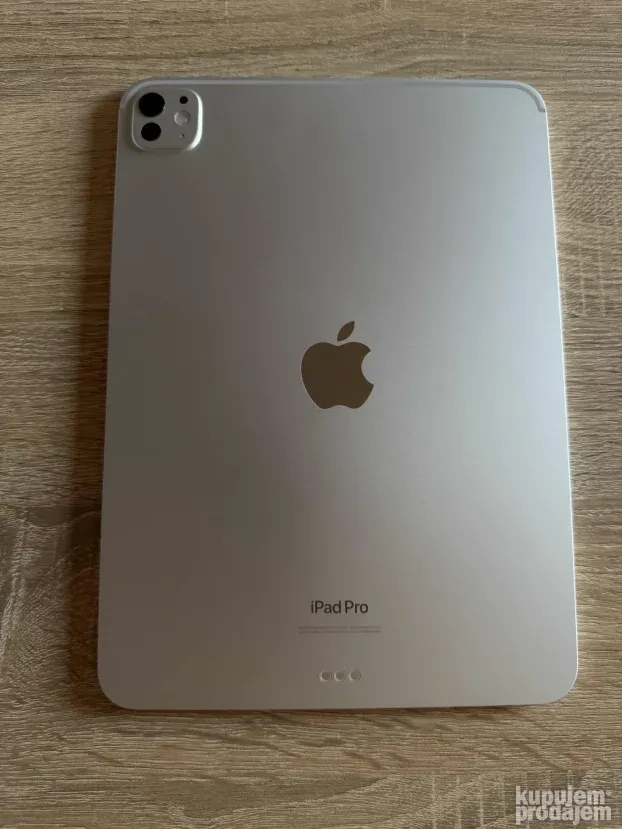 iPad Pro 11 inch 256 GB silver M4