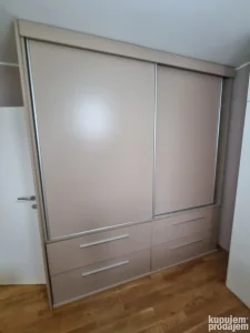 Američki plakar plus komoda komplet