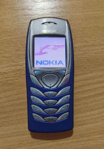 Nokia 6100