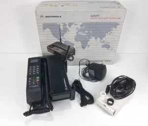 Vintage 90e Motorola International 1000 RETKO NOVO