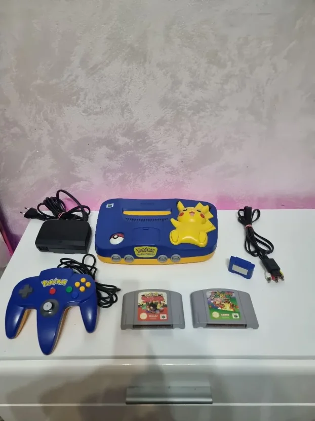 Nintendo N64 Pokemon Edicija Retko + 2 Igre Pokemon + Mario
