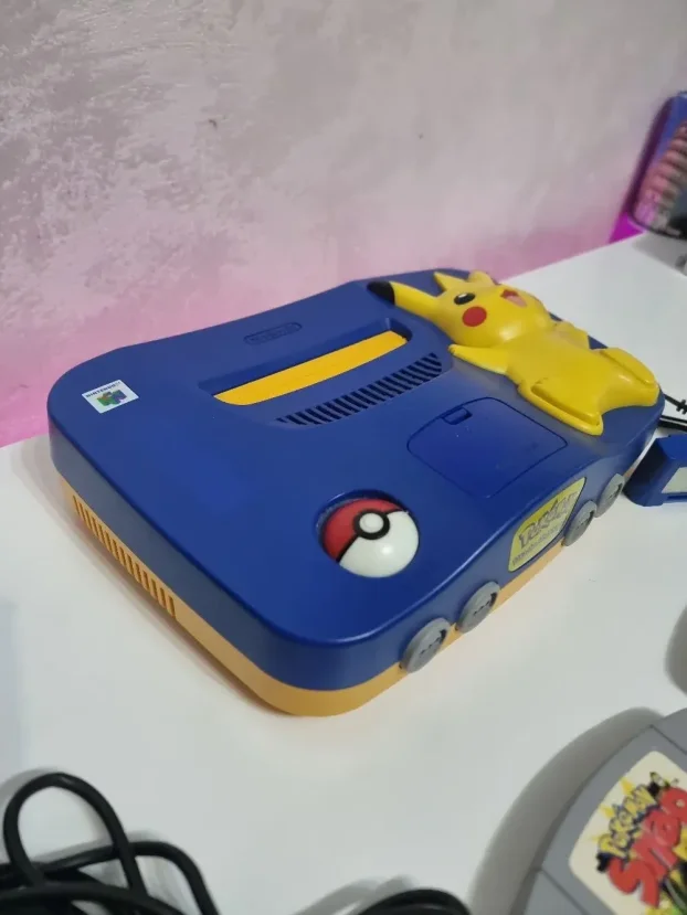 Nintendo N64 Pokemon Edicija Retko + 2 Igre Pokemon + Mario