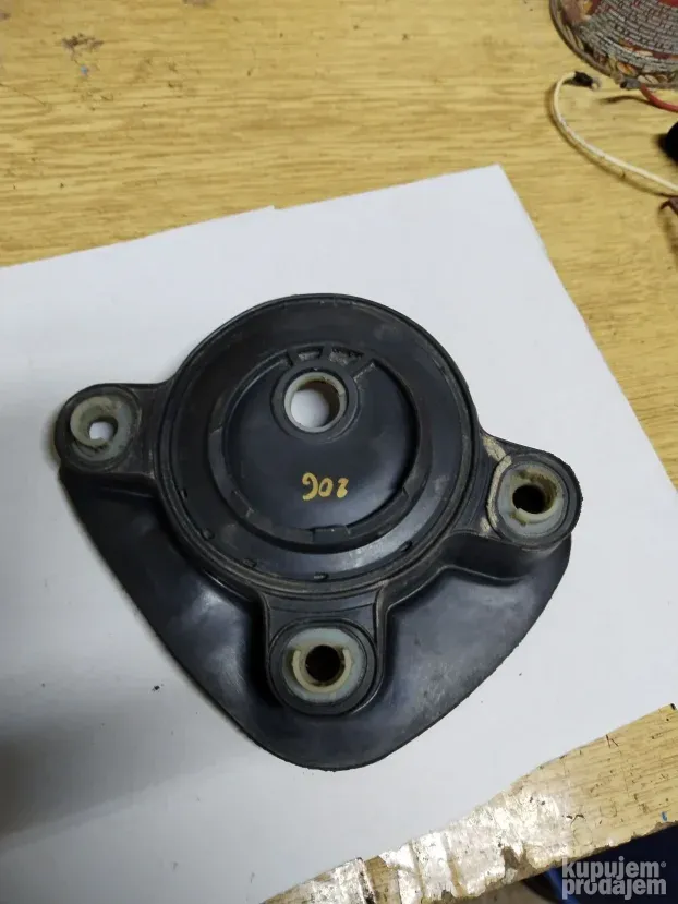 Peugeot 206 guma poklopac glave upravljaca - KupujemProdajem