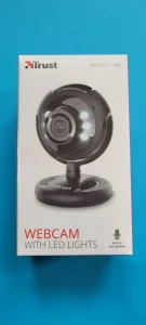 Kamera sa led svetlom i mikrofonom