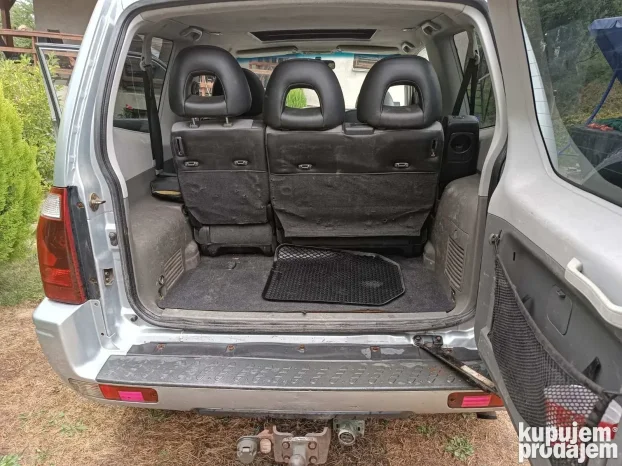 2002 Mitsubishi Pajero