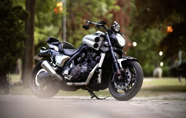 Yamaha V max