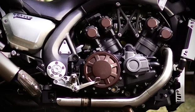 Yamaha V max