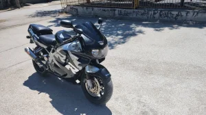 Honda cbr 900 rr