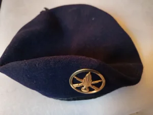 Beretka francuske vojske sa oznakom