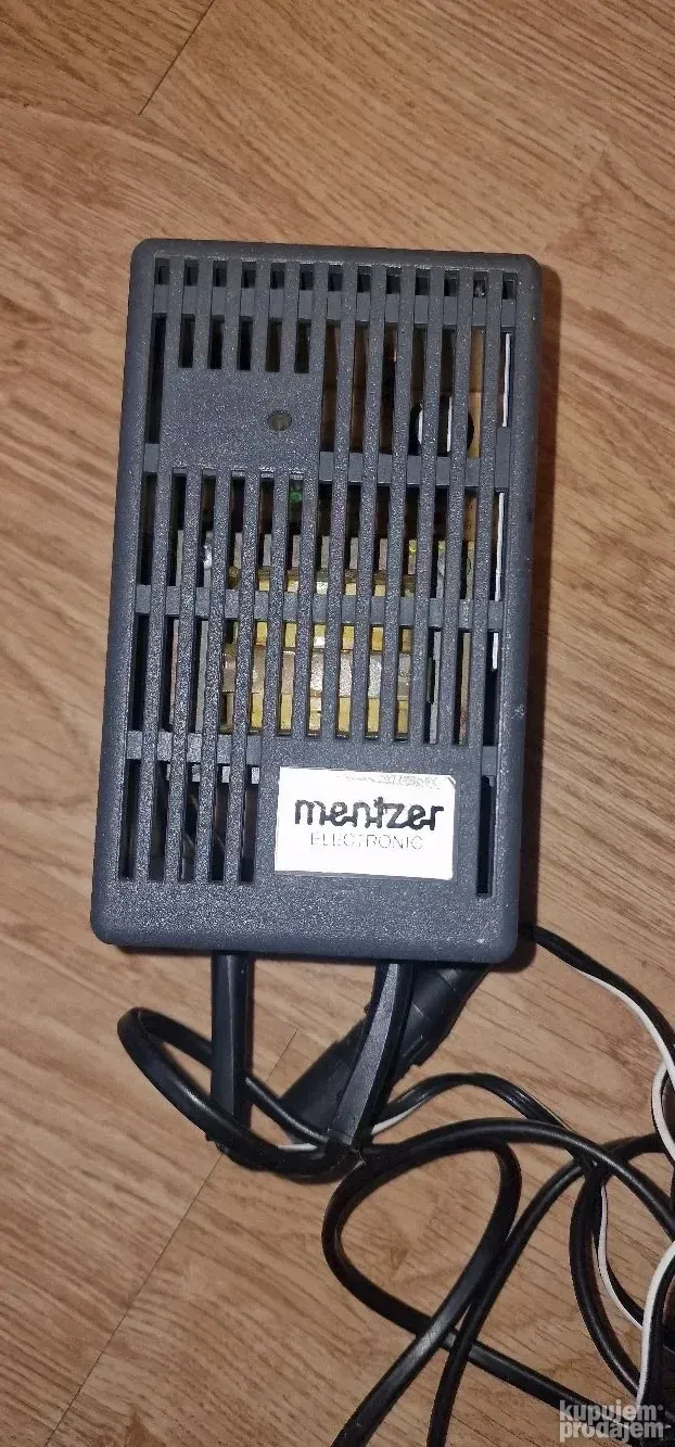 Mentzer punjač za Scalamobil invaldska kolica