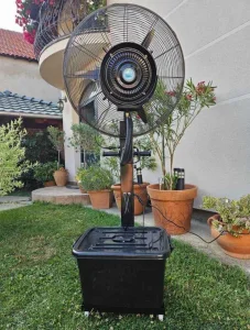 Ventilator sa raspršivačem za kafiće i bašte 65cm